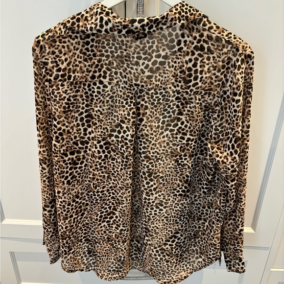Cheetah button up - Picture 4 of 4